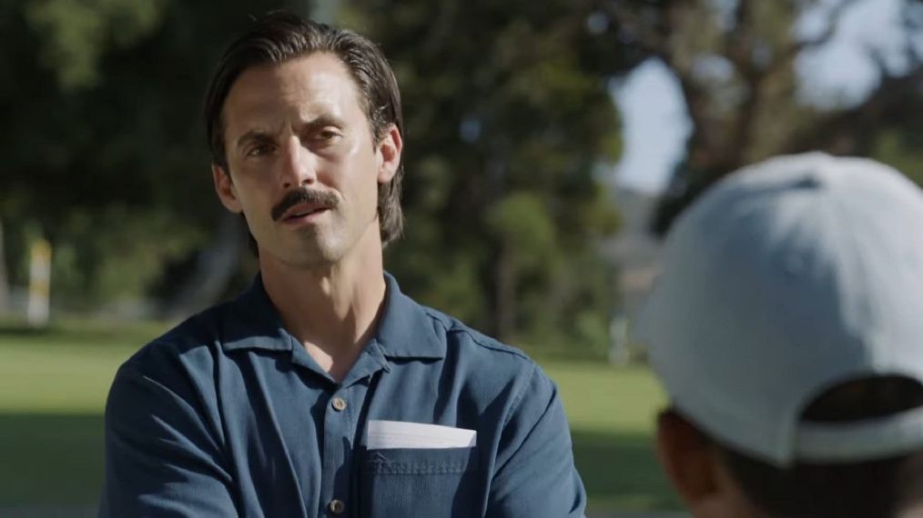 Jack Pearson (Milo Ventimiglia) joue au golf.