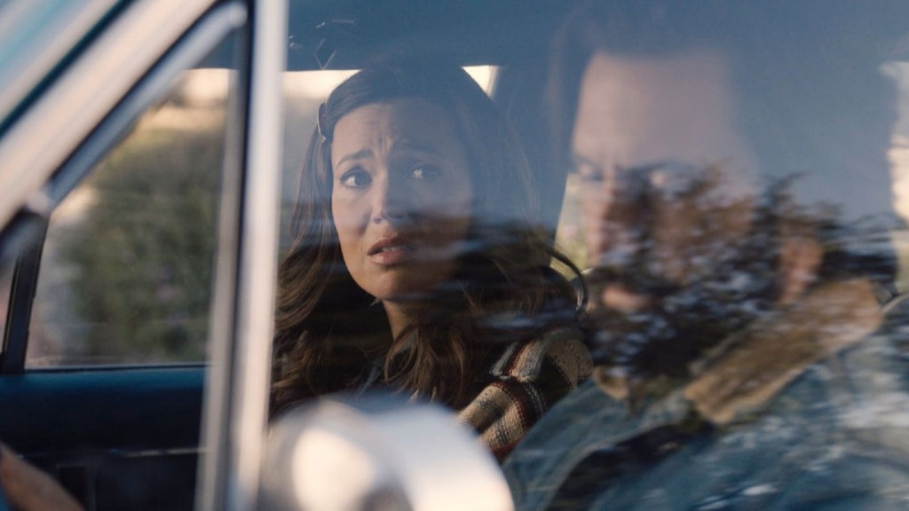 Rebecca (Mandy Moore) et Jack (Milo Ventimiglia) en voiture.
